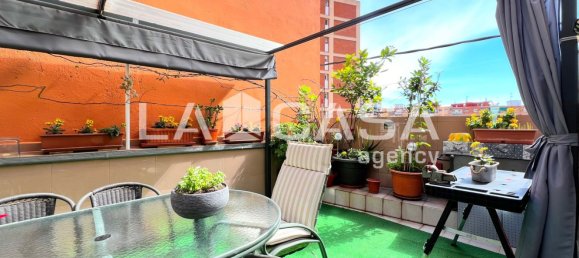 Дом с 3 спальнями в Бадалона, Испания № 22071 3