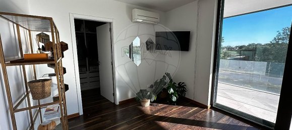 4 bedrooms House in Montenegro, Portugal No. 27290 14