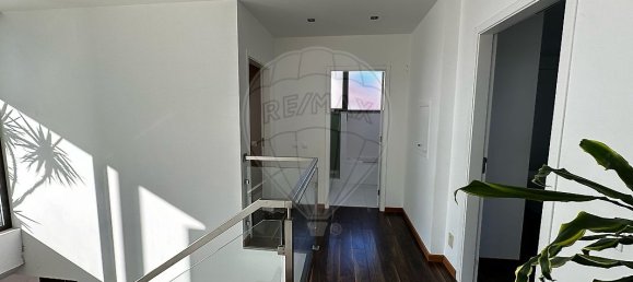 4 bedrooms House in Montenegro, Portugal No. 27290 17