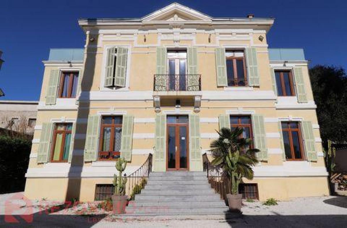 12 bedrooms Shop in Antibes, France No. 21028