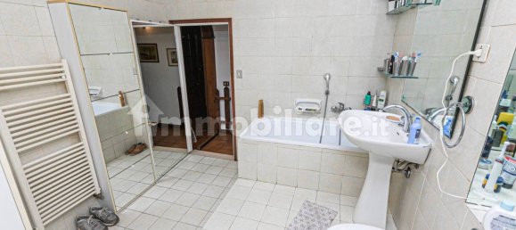 Квартира с 4 спальнями в Генуя, Италия № 307763 31