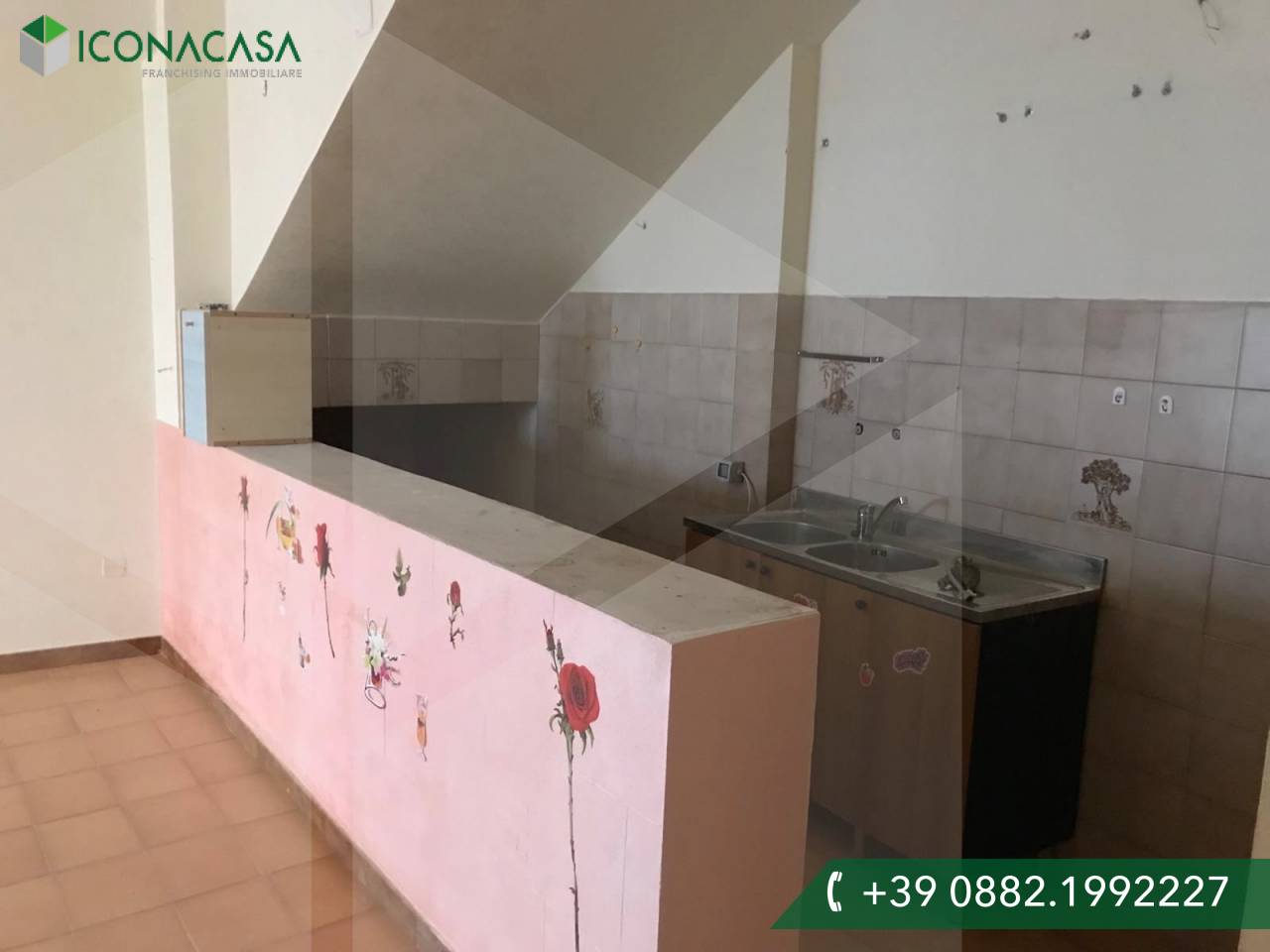 4غرفة شقة في San Giovanni Rotondo, Italy رقم 20641