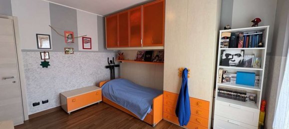 Apartamento de 7 dormitorios en Varese, Italy No. 361241 30