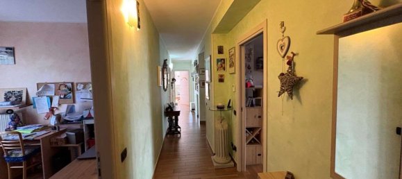 Apartamento de 7 dormitorios en Varese, Italy No. 361241 17