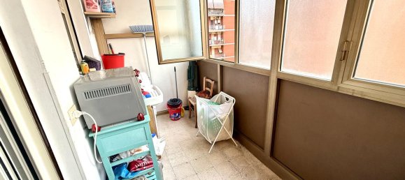 Квартира с 2 комнатами в Рим, Италия № 189442 6