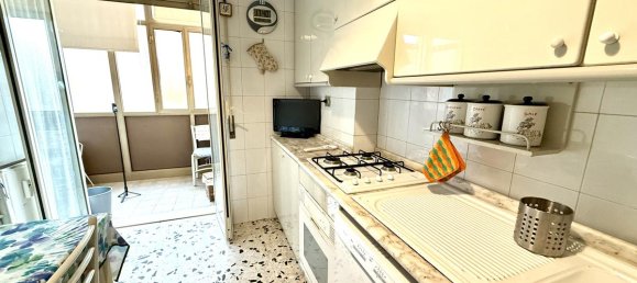 Квартира с 2 комнатами в Рим, Италия № 189442 3