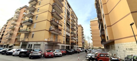 Квартира с 2 комнатами в Рим, Италия № 189442 40