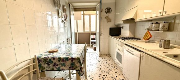 Квартира с 2 комнатами в Рим, Италия № 189442 5