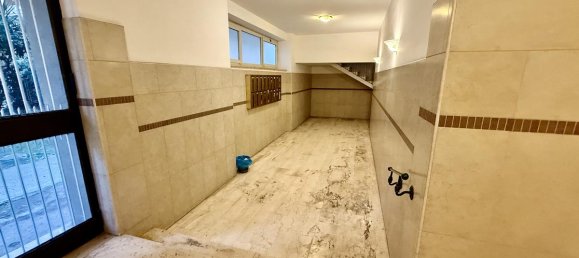 Квартира с 2 комнатами в Рим, Италия № 189442 43