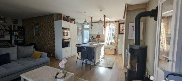 Casa de 3 dormitorios en Chalette-sur-Loing, France No. 59611 4