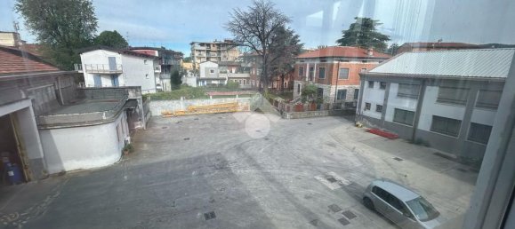 Almacén de 3 habitaciónes en Brescia, Italy No. 122359 20