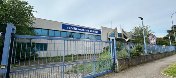 Almacén de 3 habitaciónes en Brescia, Italy No. 122359 5