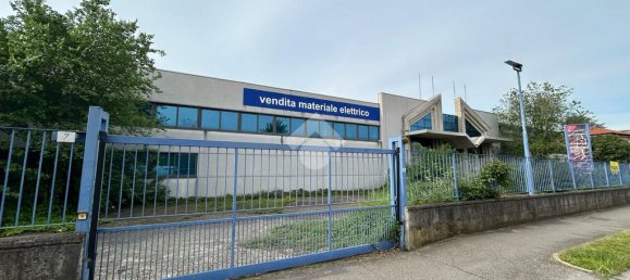 Almacén de 3 habitaciónes en Brescia, Italy No. 122359 3