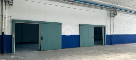 Almacén de 3 habitaciónes en Brescia, Italy No. 122359 15