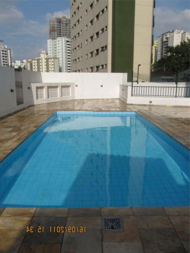 Apartamento de 3 dormitorios en Sao Paulo, Brazil No. 559912