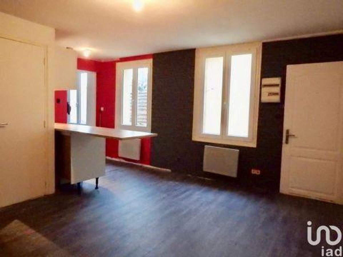 Кондоминиум  с 2 спальнями в Таверни, Франция № 36282