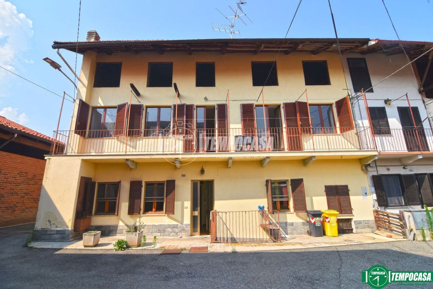 Дом с 7 комнатами в Барбания, Италия № 123930