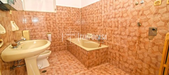 Дом с 7 комнатами в Барбания, Италия № 123930 12