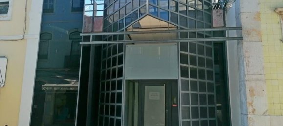 Gewerbliche Immobilie in Santarem, Portugal 403m², Nr. 324420 2