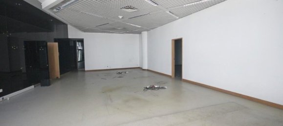Gewerbliche Immobilie in Santarem, Portugal 403m², Nr. 324420 9