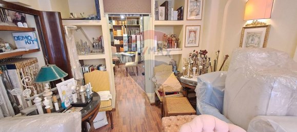 Imóvel comercial de 4 divisões em Catania, Italy N.º 52928 5