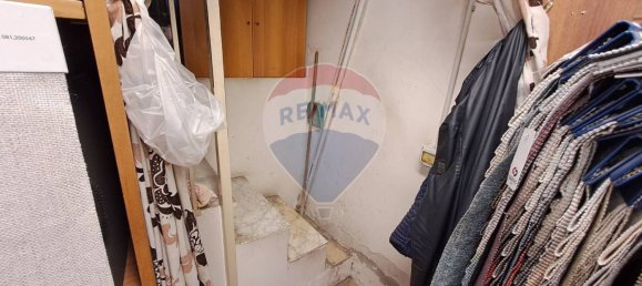 Imóvel comercial de 4 divisões em Catania, Italy N.º 52928 8