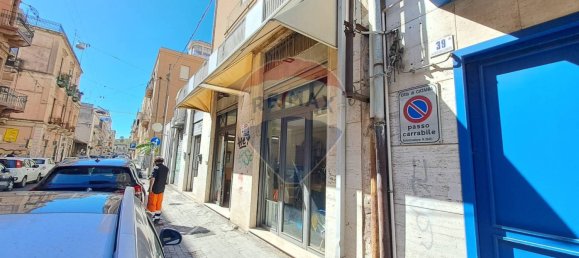 Imóvel comercial de 4 divisões em Catania, Italy N.º 52928 42