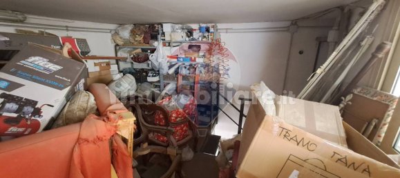 Imóvel comercial de 4 divisões em Catania, Italy N.º 52928 34