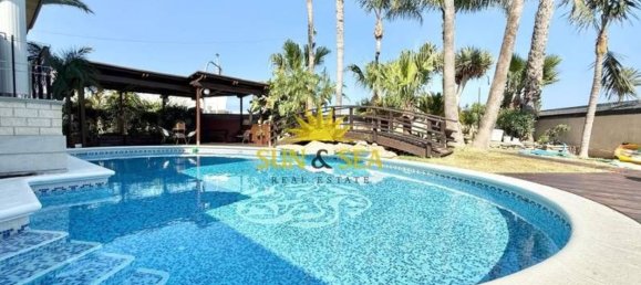 Villa de 7 dormitorios en San Pedro del Pinatar, Spain No. 159385 8