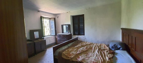 8 rooms House in Quargnento, Italy No. 298026 27