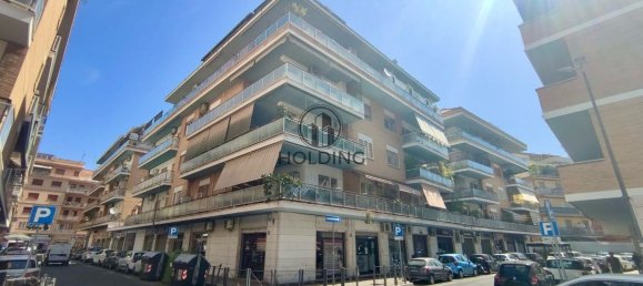 4 rooms Apartment in Rome, Italy No. 297151 4