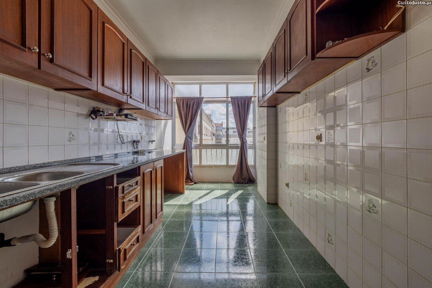 2 bedrooms Apartment in Sintra, Portugal No. 339657