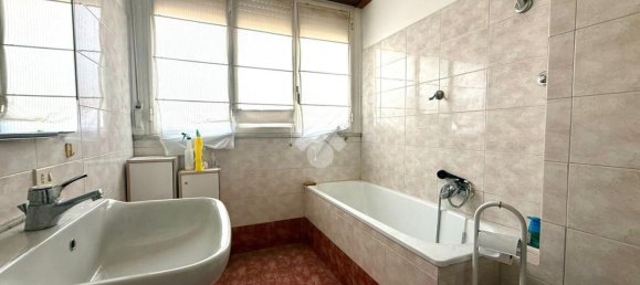 5 bedrooms Apartment in Rome, Italy No. 318806 10