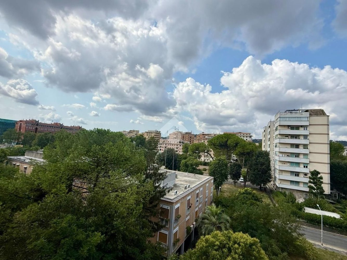 5 bedrooms Apartment in Rome, Italy No. 318806