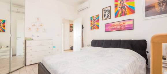 2 rooms Apartment in Genoa, Italy No. 257418 16