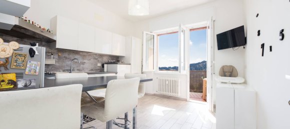 2 rooms Apartment in Genoa, Italy No. 257418 9