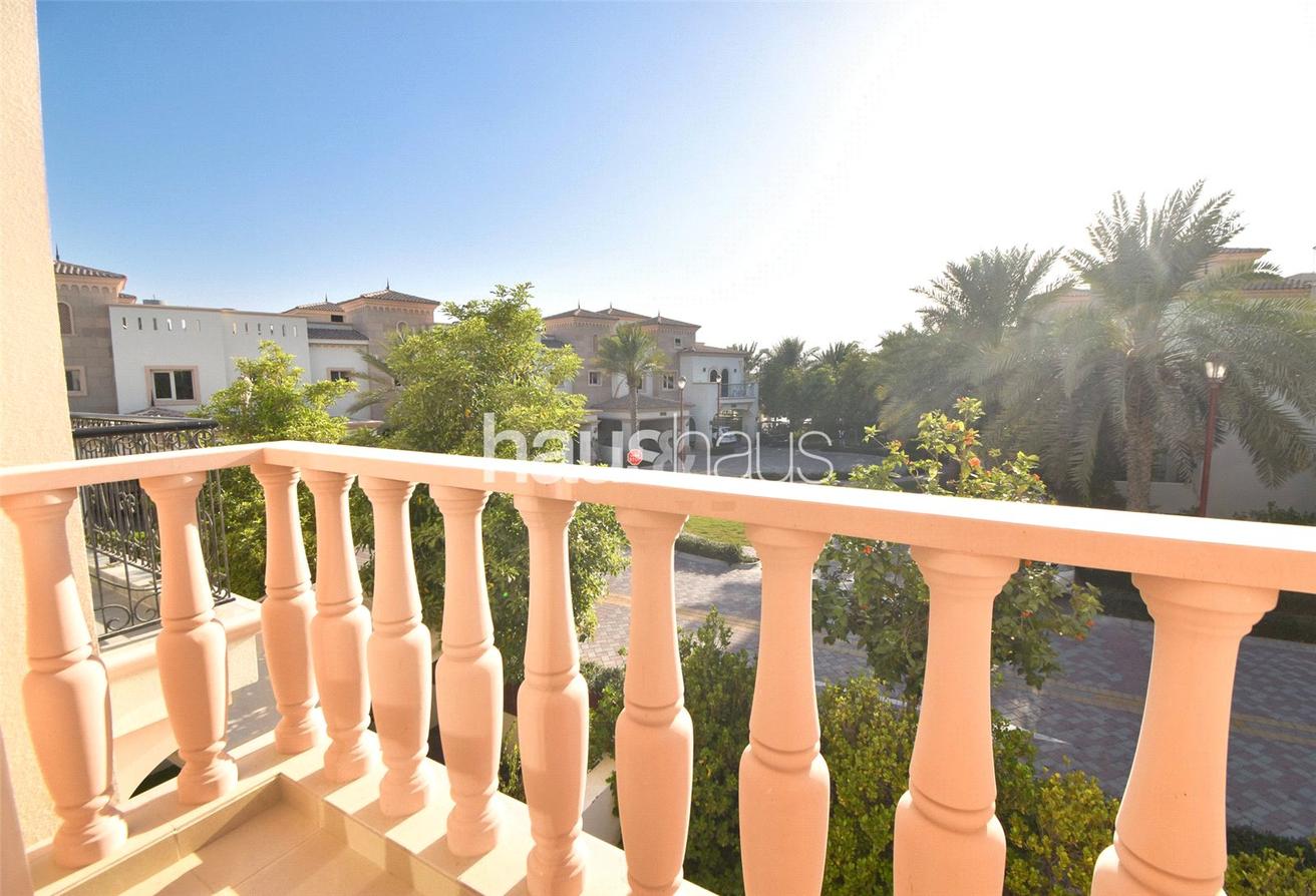 3 Schlafzimmer Stadthaus in Jumeirah Golf Estates, UAE, Nr. 99873