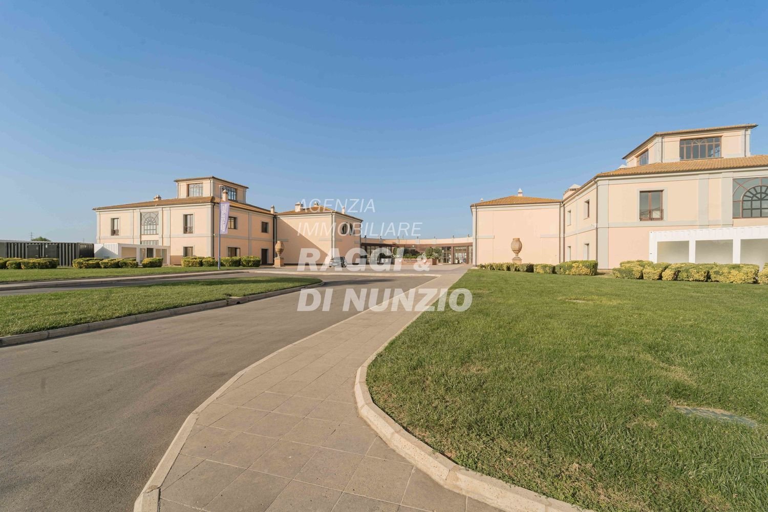 Квартира с 4 спальнями в Гуидония Монтечельо, Италия № 69413