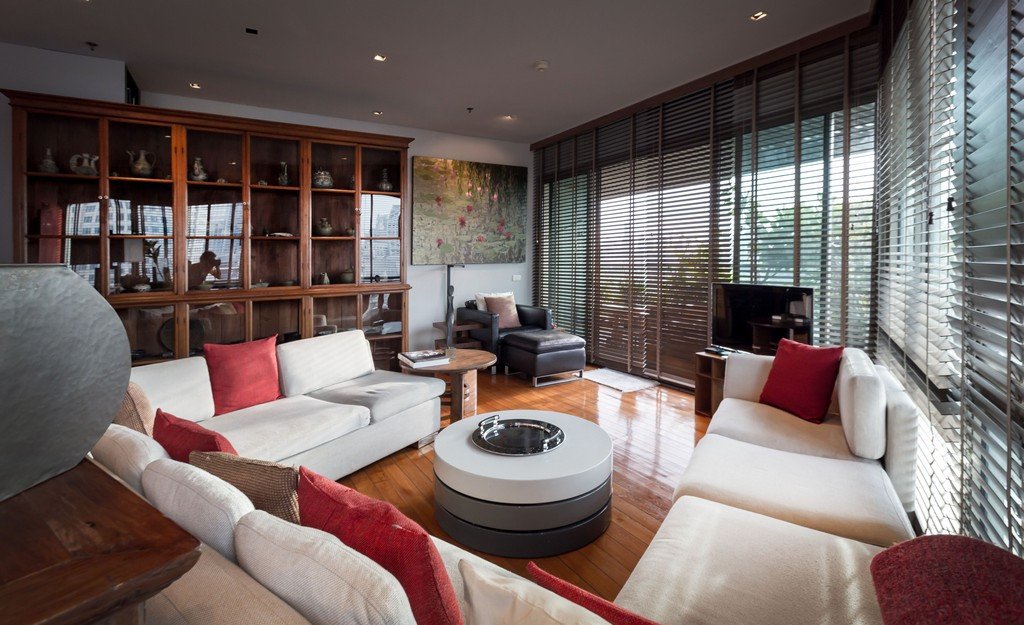 3 bedrooms Condo in Bangkok, Thailand No. 7305