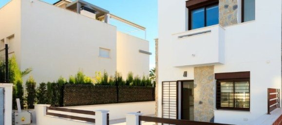 3 bedrooms Townhouse in Pilar de la Horadada, Spain No. 285165 7