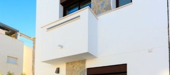 3 bedrooms Townhouse in Pilar de la Horadada, Spain No. 285165 6