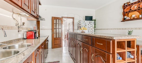 4 bedrooms House in Loures, Portugal No. 45954 6