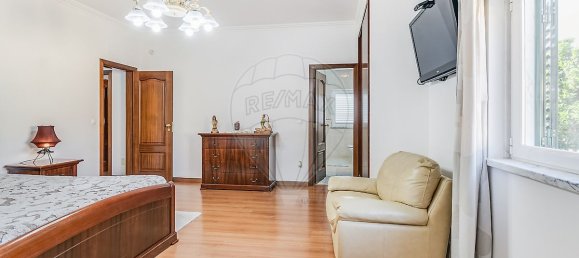 4 bedrooms House in Loures, Portugal No. 45954 24