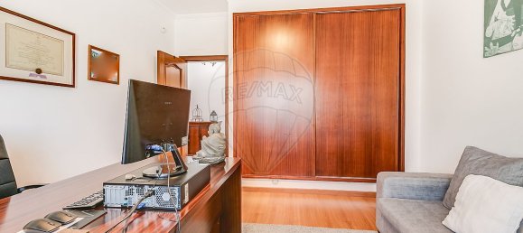 4 bedrooms House in Loures, Portugal No. 45954 17