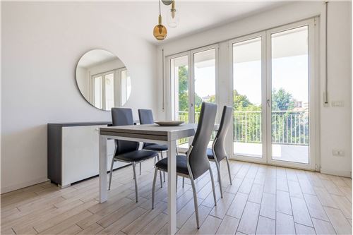 2 chambres Appartement à Busto Arsizio, Italy No. 279231