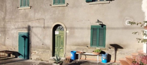 3 rooms House in Arezzo, Italy No. 201401 4