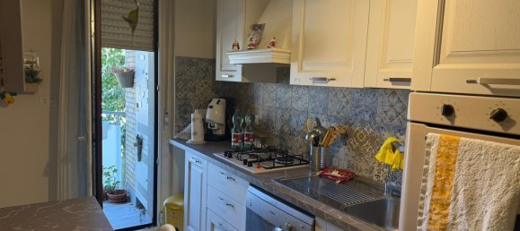 4 bedrooms Apartment in Pomezia, Italy No. 321606 3