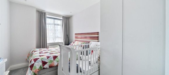 1 bedroom Apartment in London, United Kingdom No. 7656 5