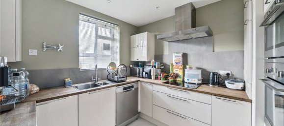1 bedroom Apartment in London, United Kingdom No. 7656 14