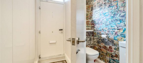 1 bedroom Apartment in London, United Kingdom No. 7656 10